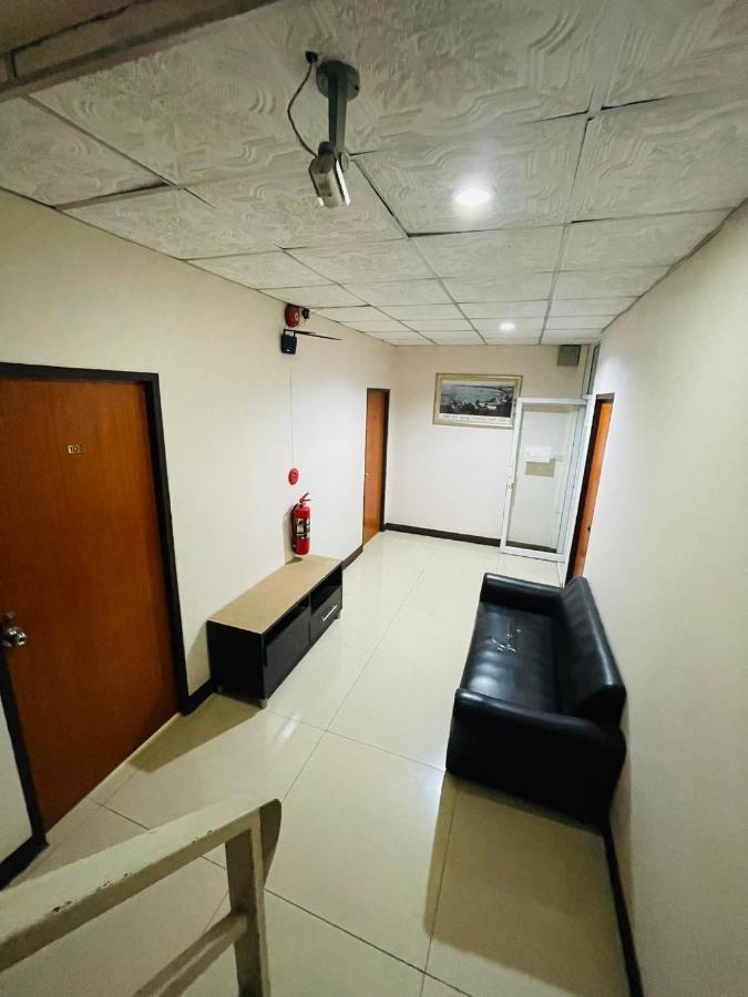 BR pensión Pattaya Exterior foto