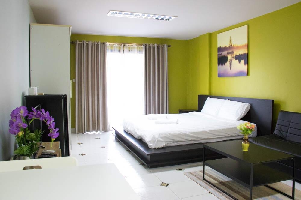 BR pensión Pattaya Exterior foto