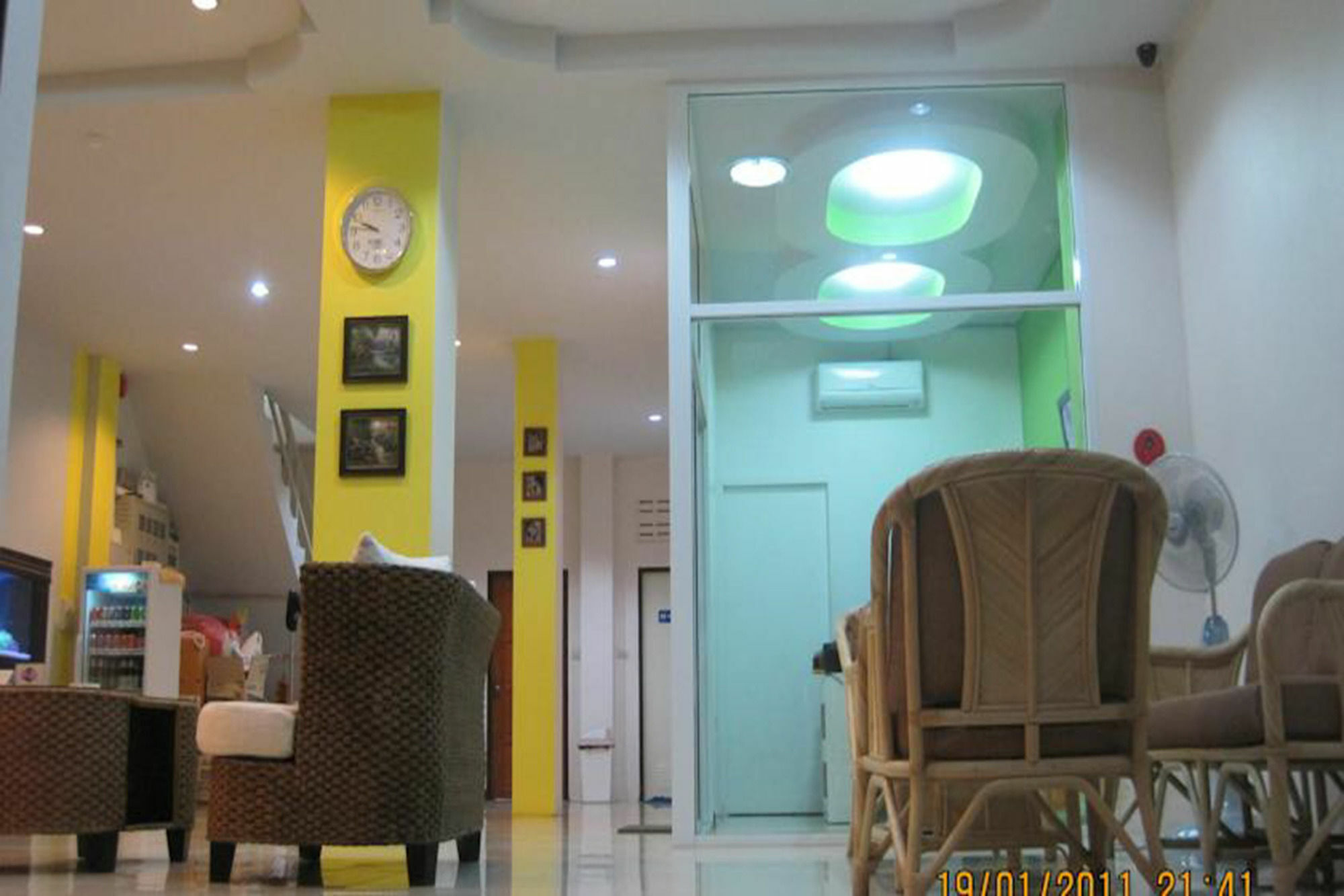 BR pensión Pattaya Exterior foto