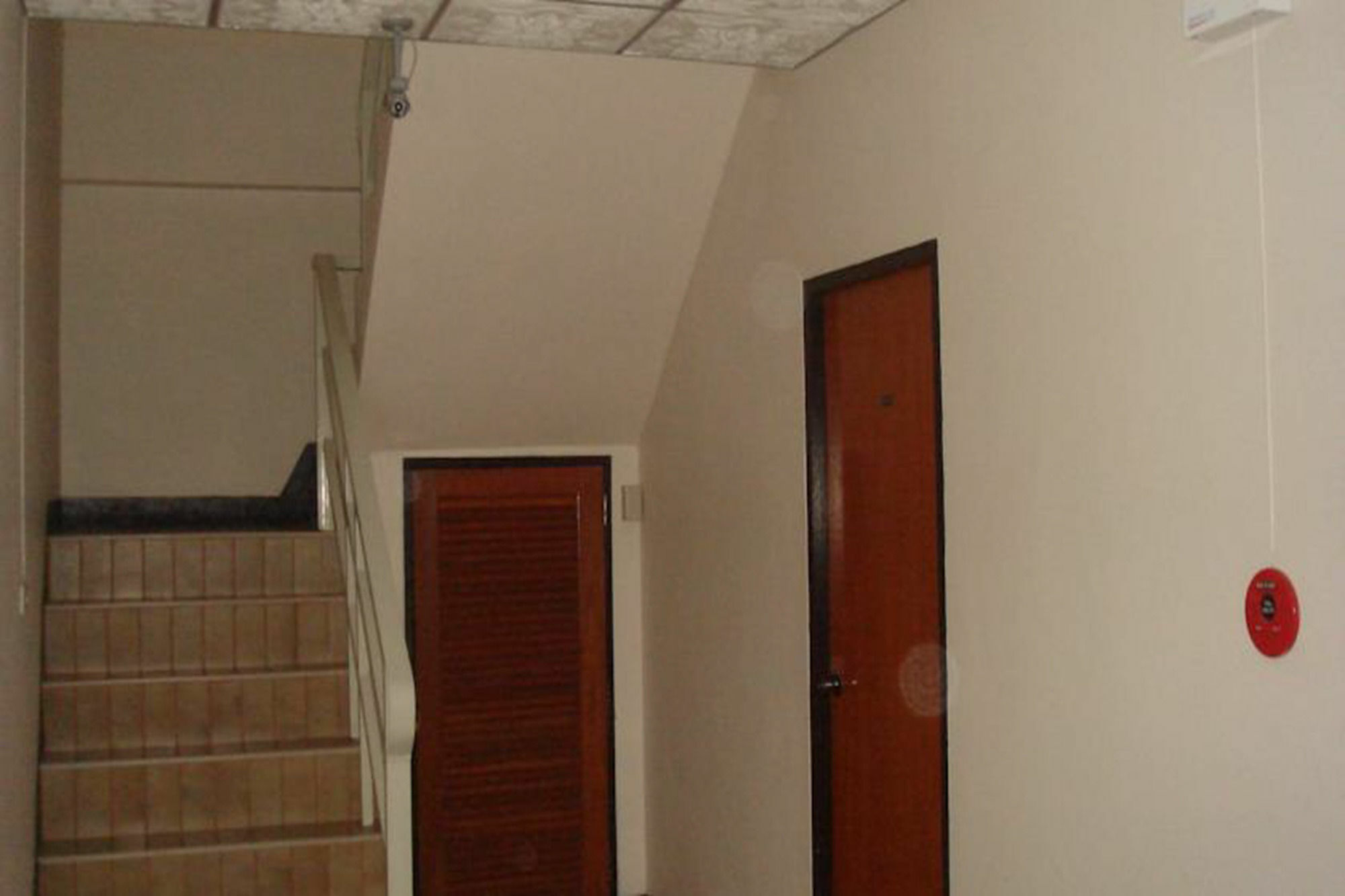 BR pensión Pattaya Exterior foto